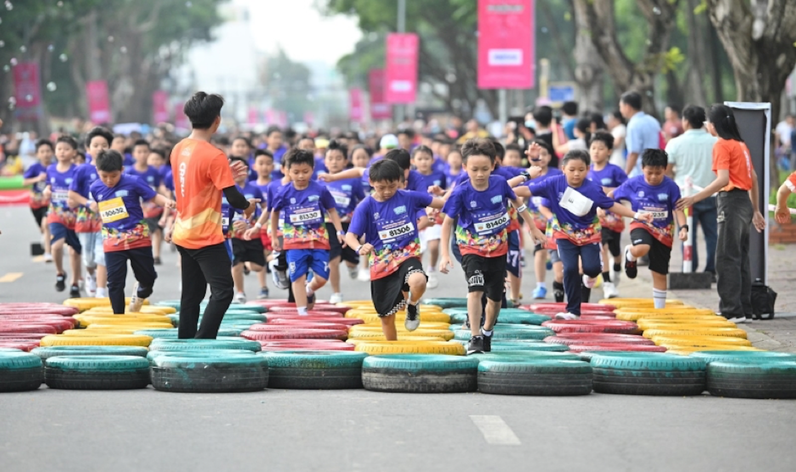 Hơn 2.000 vận động viên nhí khởi động Giải Marathon Đất Sen hồng - Đồng Tháp năm 2024