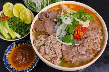 Bò kho, bún bò, cơm tấm top 100 món ăn sáng ngon nhất thế giới